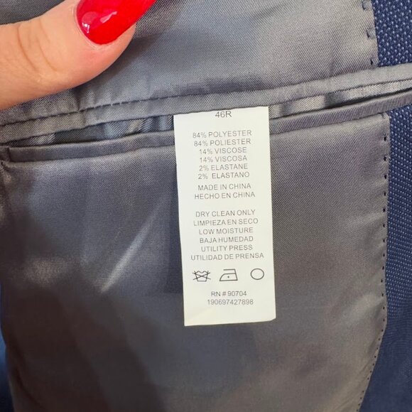 Perry Ellis Men's Slim Fit Navy Suit Jacket 46R and Pants 40x30 - Picture 5 of 6